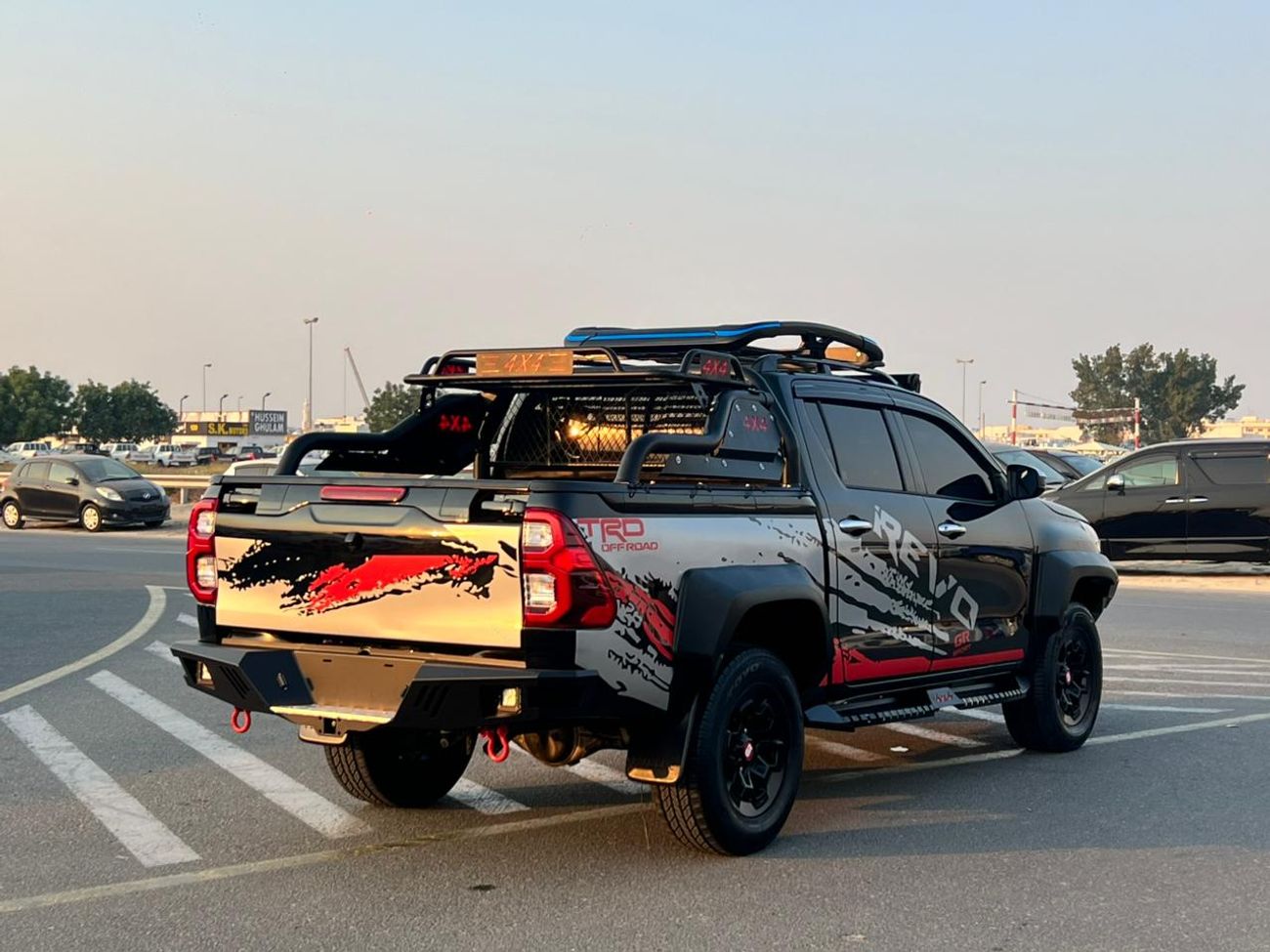 Toyota Hilux Toyota Hilux 2021Model 2.7 v4 Engine Fuel.Petrol Revolution Edition .off Road package full option. B