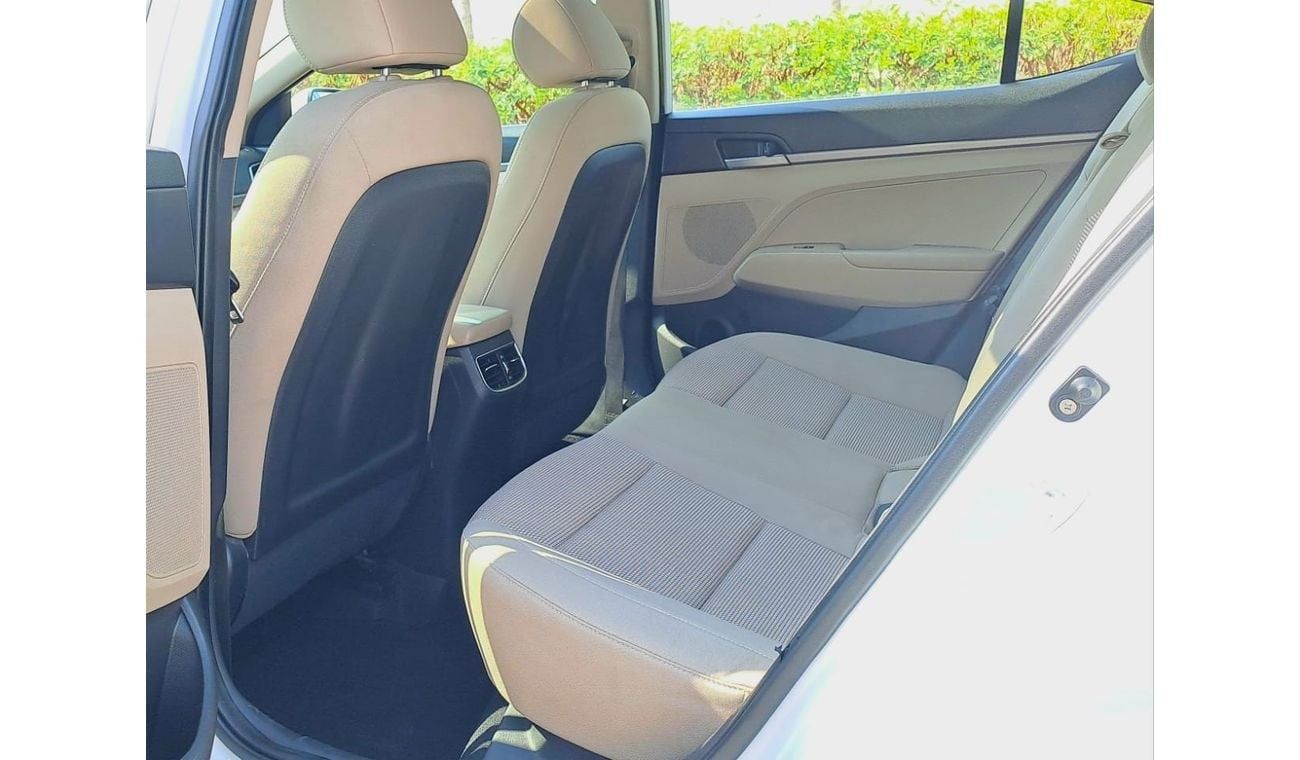 Hyundai Elantra GL High 2.0L 2017 FULL OPTION (470/-MONTHLY)