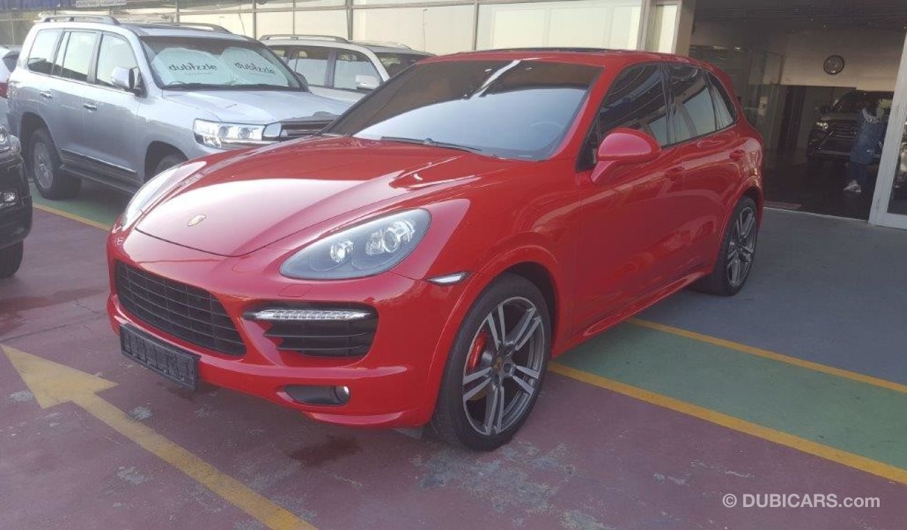 Porsche Cayenne GTS V8