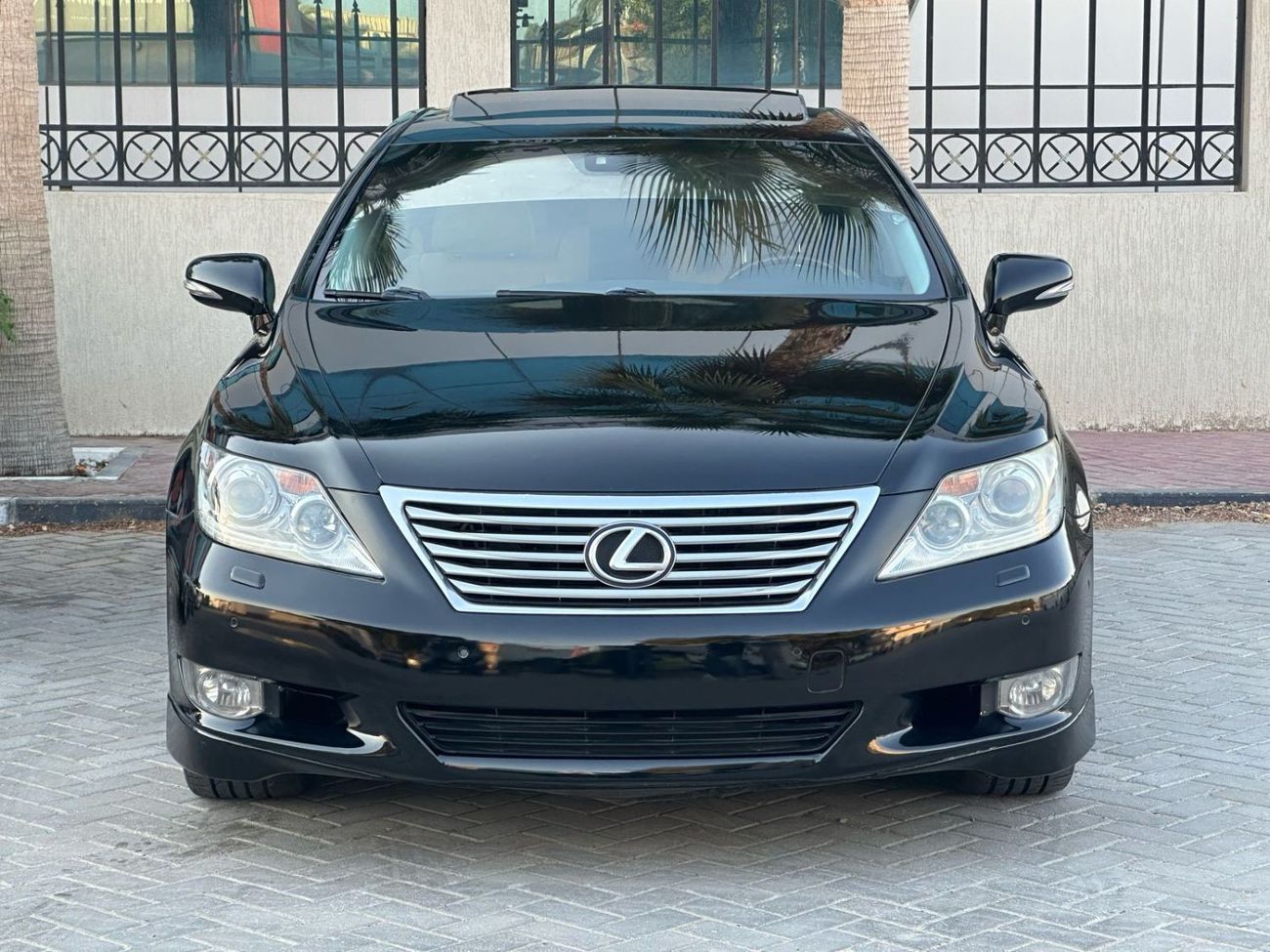 Lexus LS460