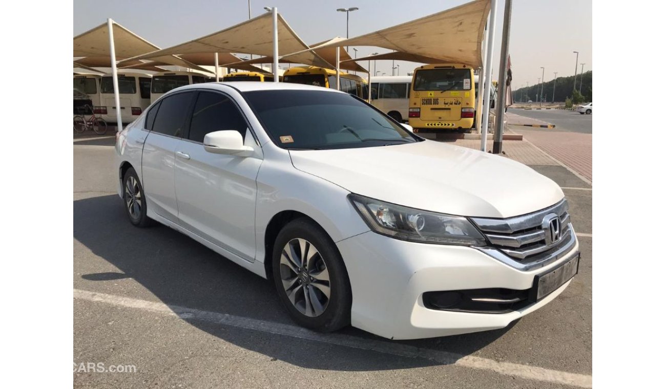 Honda Accord 2015 gcc very celen car