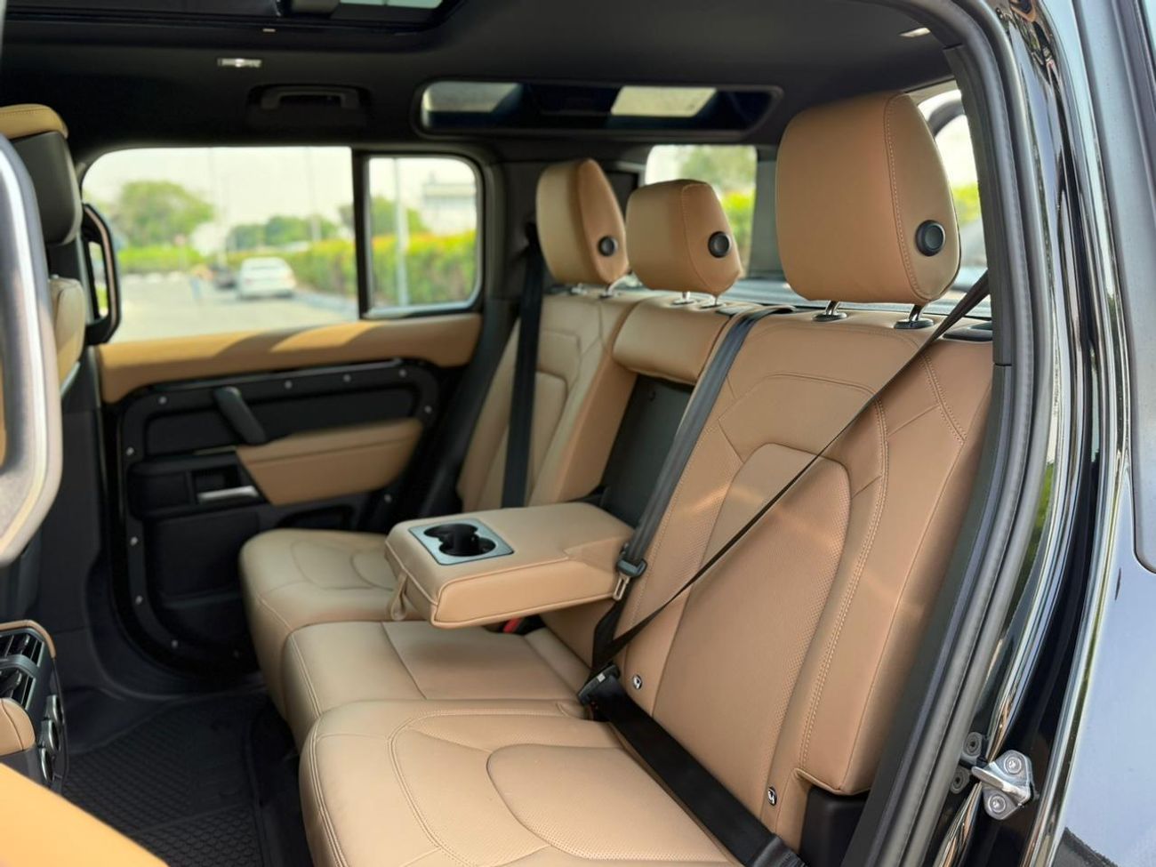 Land Rover Defender 2026 LAND ROVER DEFENDER P400 HSE GCC BRAND NEW + WARRANTY