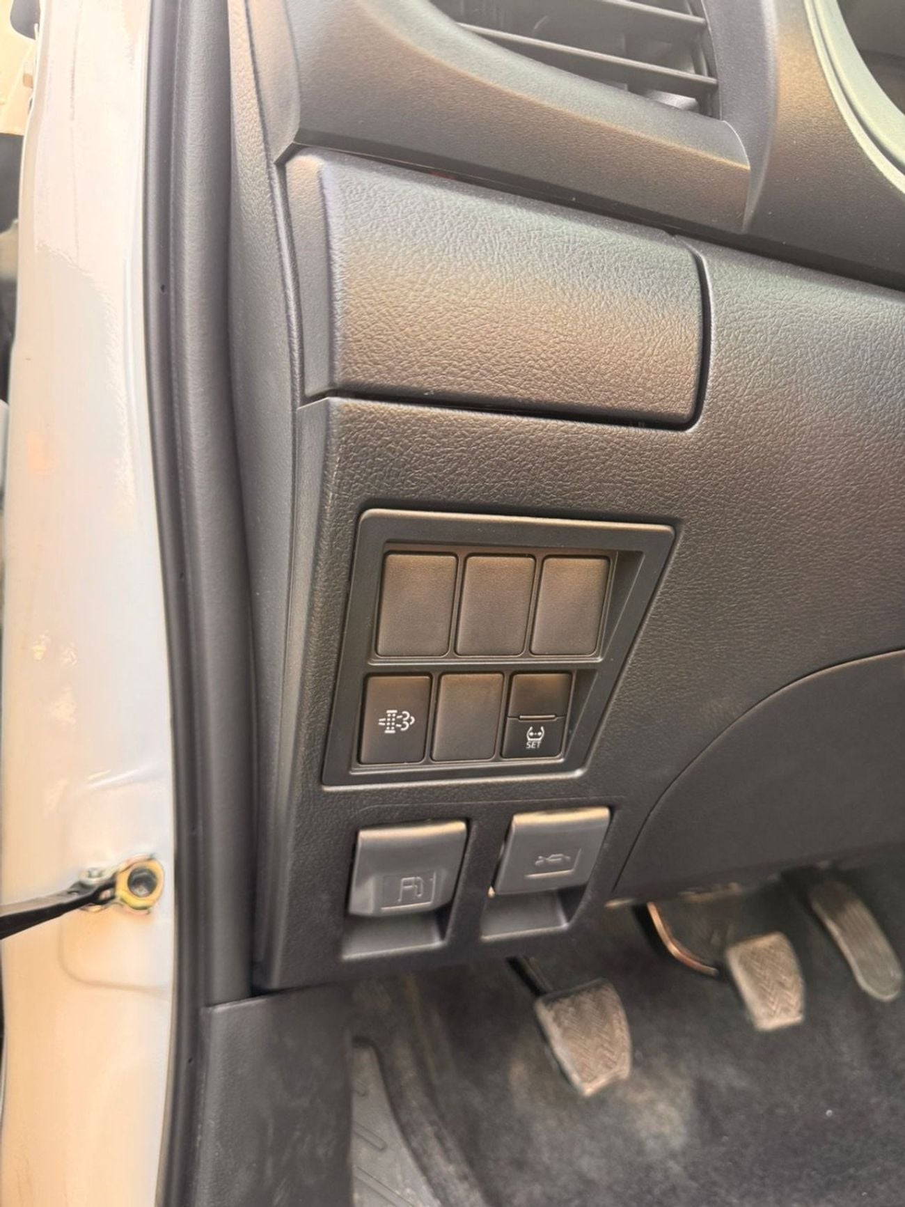 تويوتا هيلوكس TOYOTA HILUX 2.4L DIESEL D/C 2026 MODEL GCC SPECS EXPORT PRICE