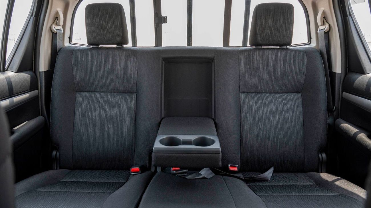 Toyota Hilux Toyota Hilux Toyota Hilux 2.4L Diesel AT 4x4 Full Option 2025