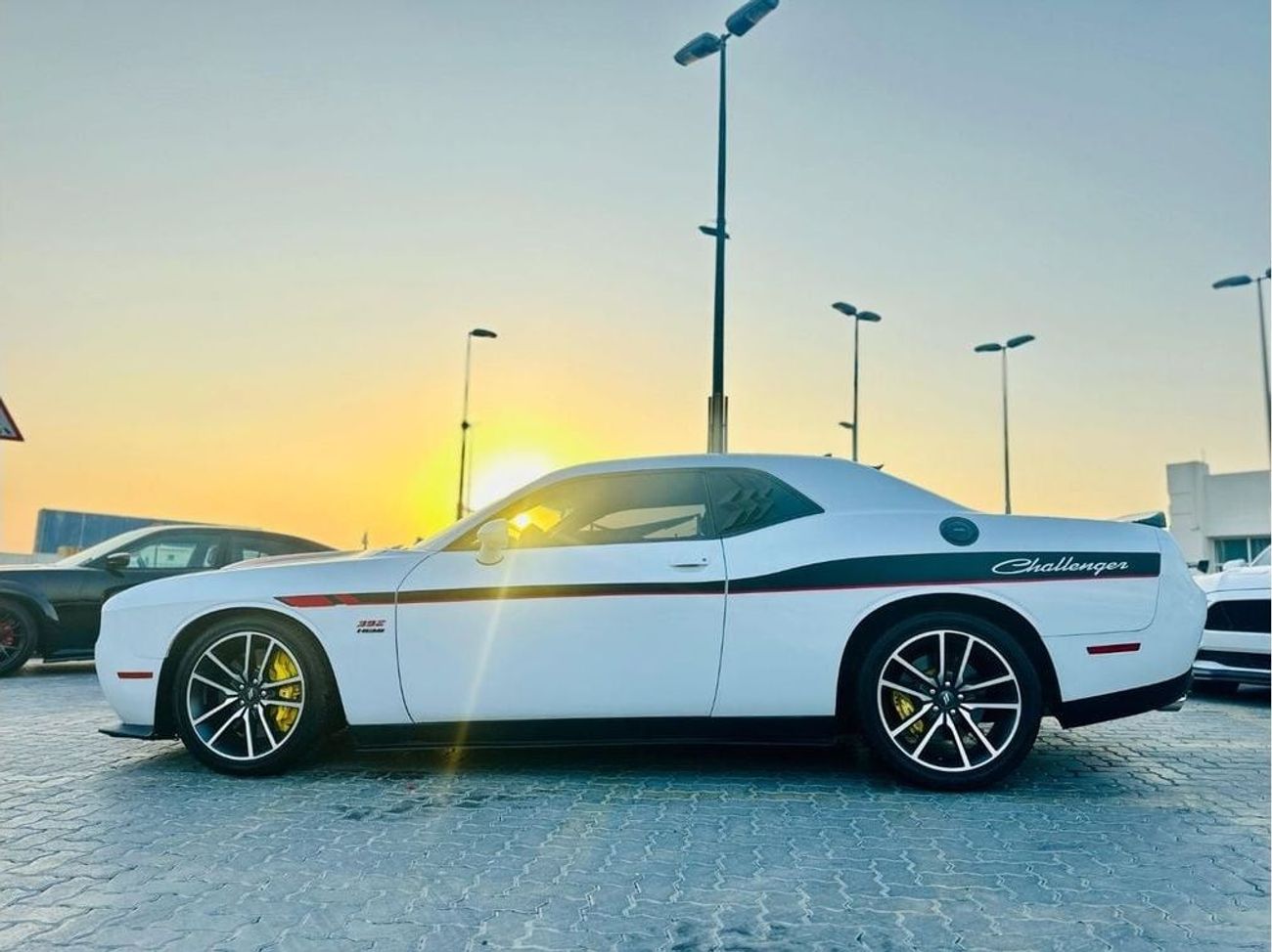 دودج تشالينجر SRT 6.4L TA EDITION | Monthly AED 2320/- | 0% DP | Sunroof | Big Screen | # 15953