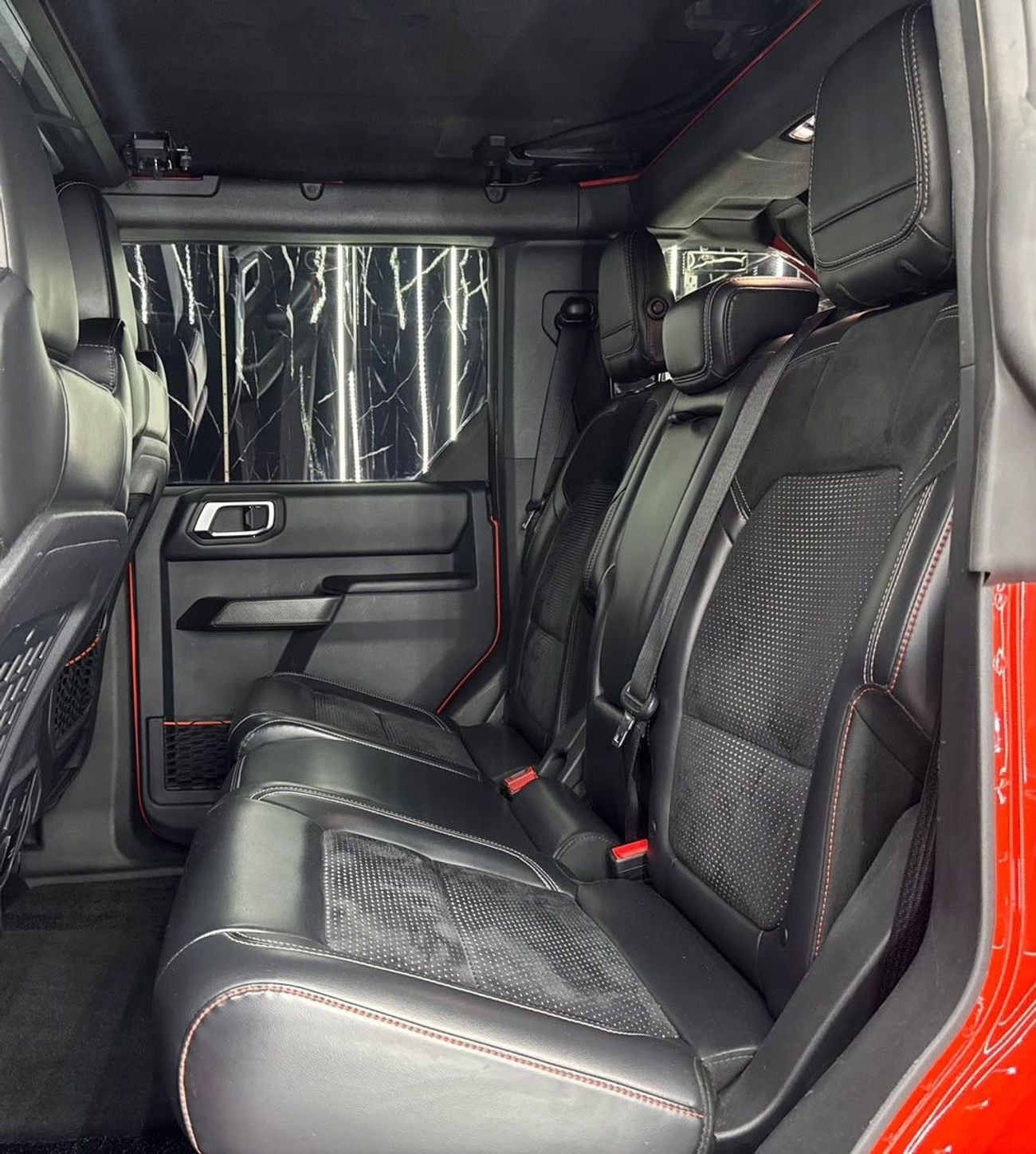 Ford Bronco RAPTOR Twin Turbo V6 | Low Mileage | GCC Original Paint | Advanced 4x4 | Excellent Condition