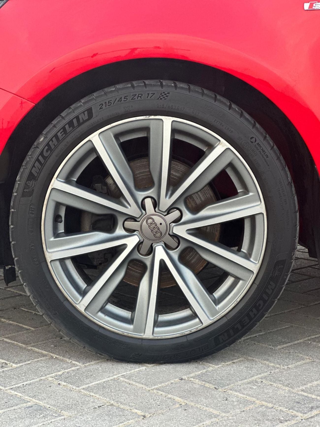 Audi A1 AMBITION S-LINE S-Line 1.4L
