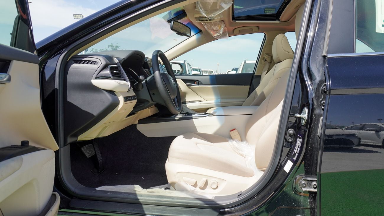 Toyota Camry GLE 2.5L HYBRID