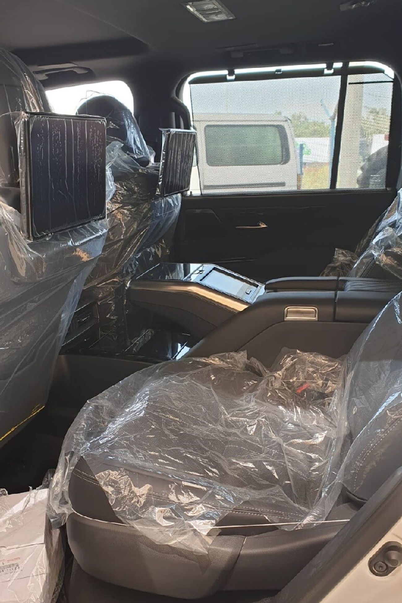 لكزس LX 600 VIP EDITION