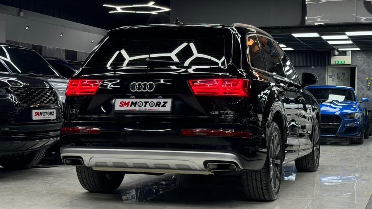 Audi Q7 45 TFSI S-LINE