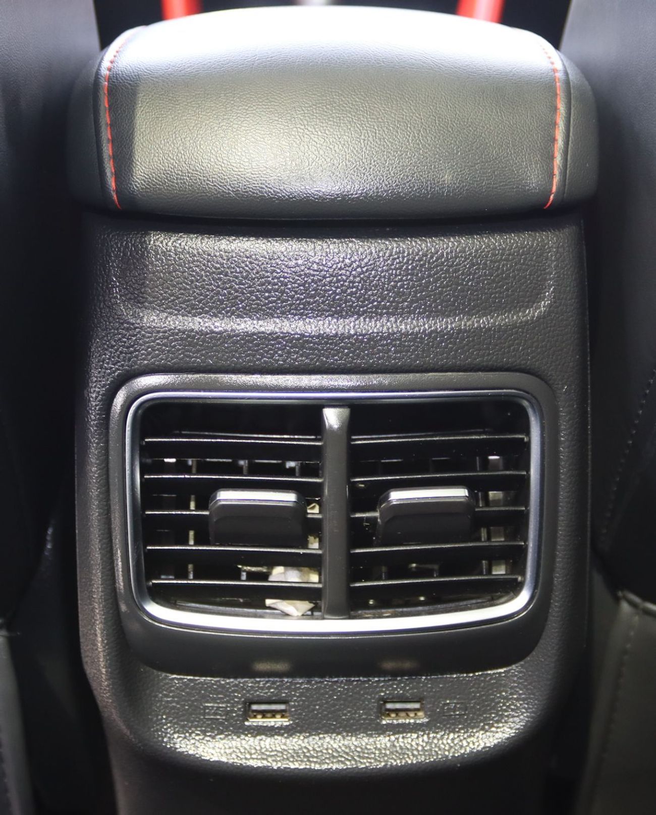 أم جي ZS MG ZS 2023 Full option - GCC- In excellent condition -Engine 1.5L - KM 86000 - PRICE 45000 AED