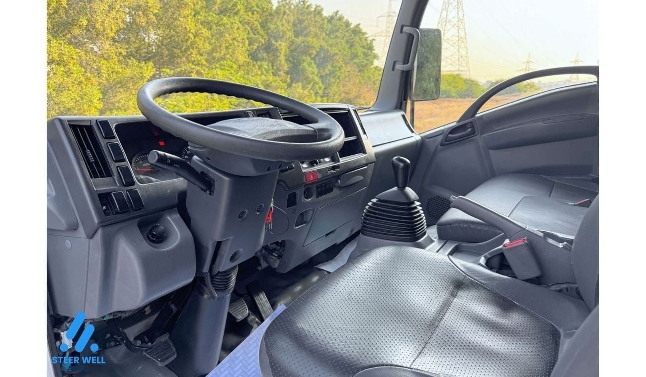 إيسوزو NPR Euro 4 Insulated Box | 3.0L RWD Diesel MT | Reliable Performance | GCC | Book Now!