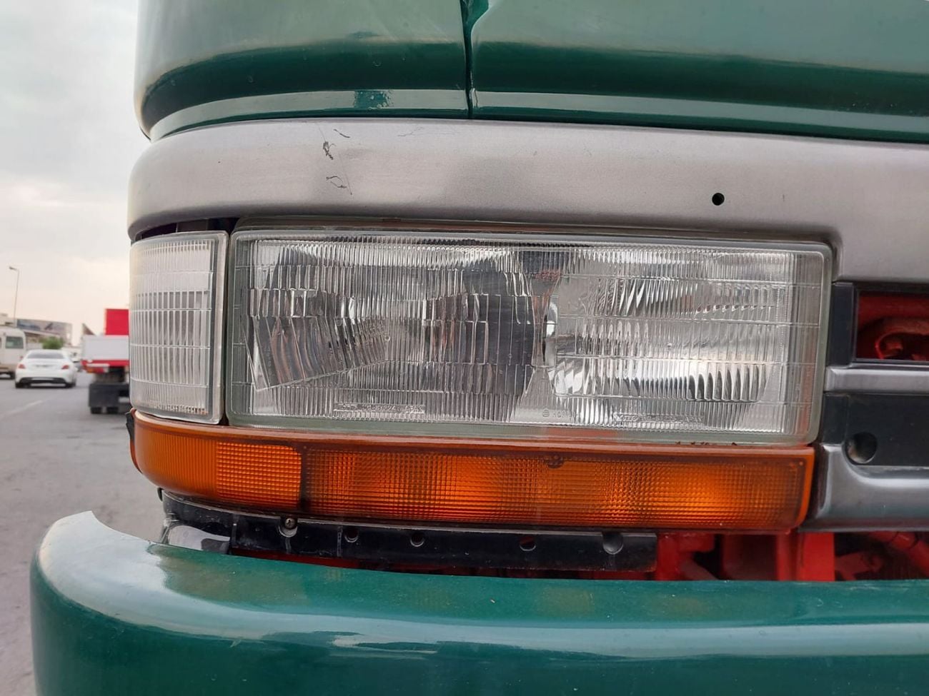 Mitsubishi Fighter (RAMADAN OFFER) MITSIBISHI FIGHTER MIGNON TRUCK RHD 1995 MODEL 8.2 L DIESEL MANUAL(PM01085)