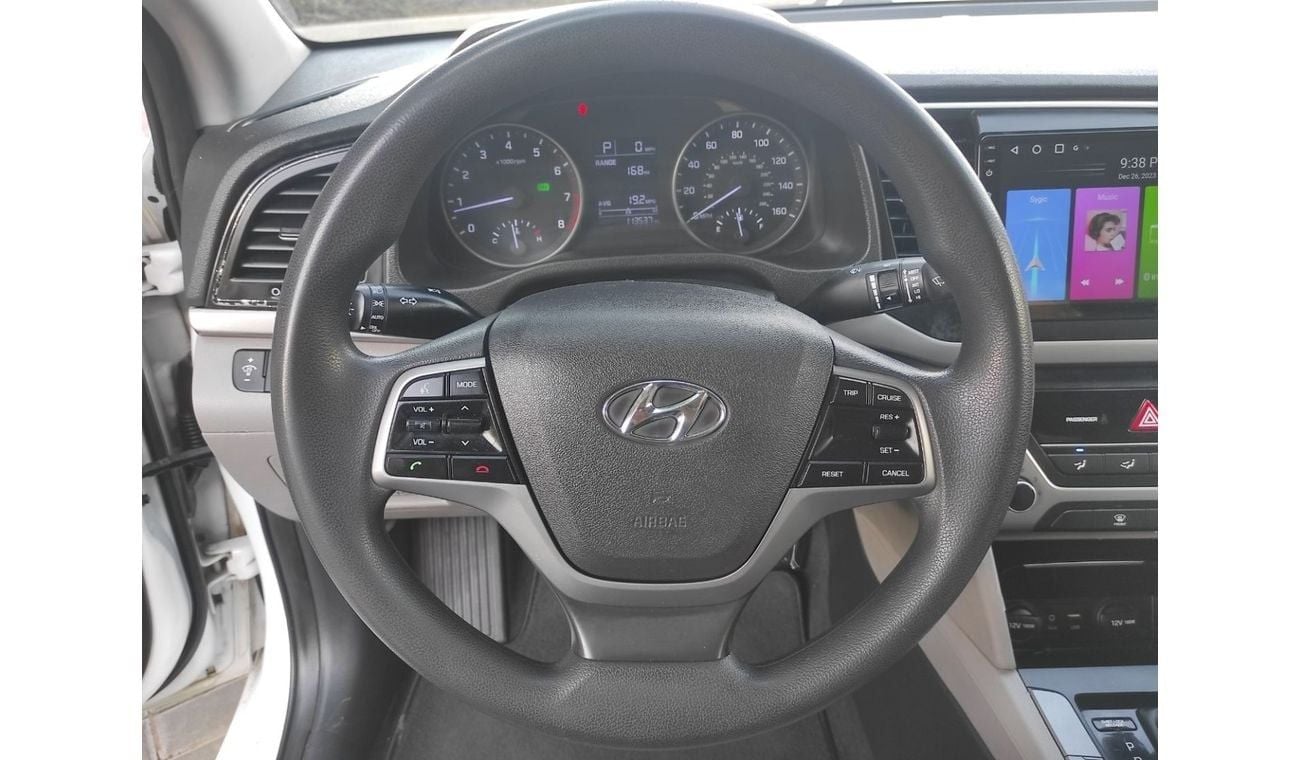 هيونداي إلانترا Standard 2.0L Hyundai Elantra 2017 2.0 usa full automatic