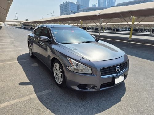 Nissan Maxima