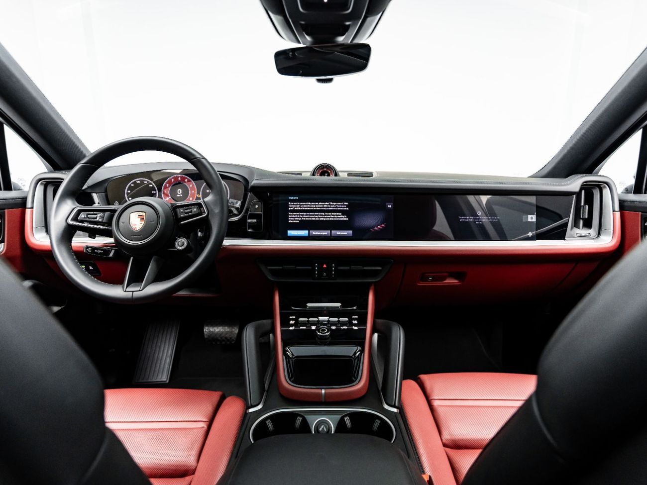 Porsche Cayenne Base Coupe 2025 Porsche Cayenne Coupe, March 2027 Porsche Warranty, Low KMs, GCC