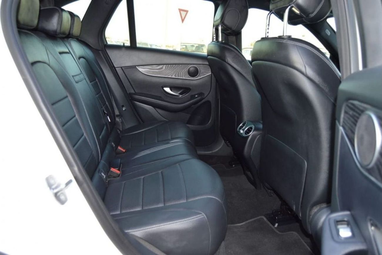 Mercedes-Benz GLC 200 Full option leather seats clean car