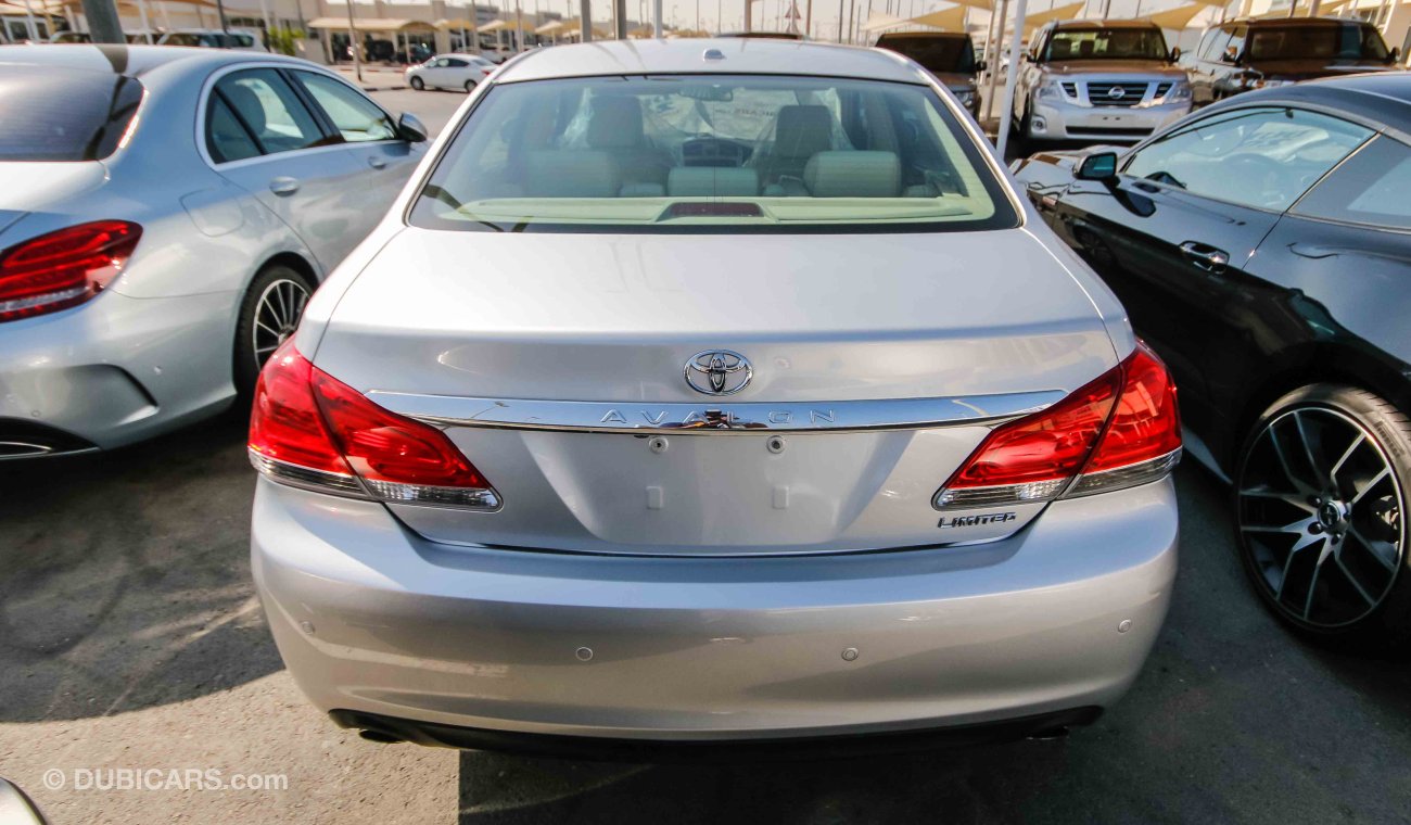 Toyota Avalon limited