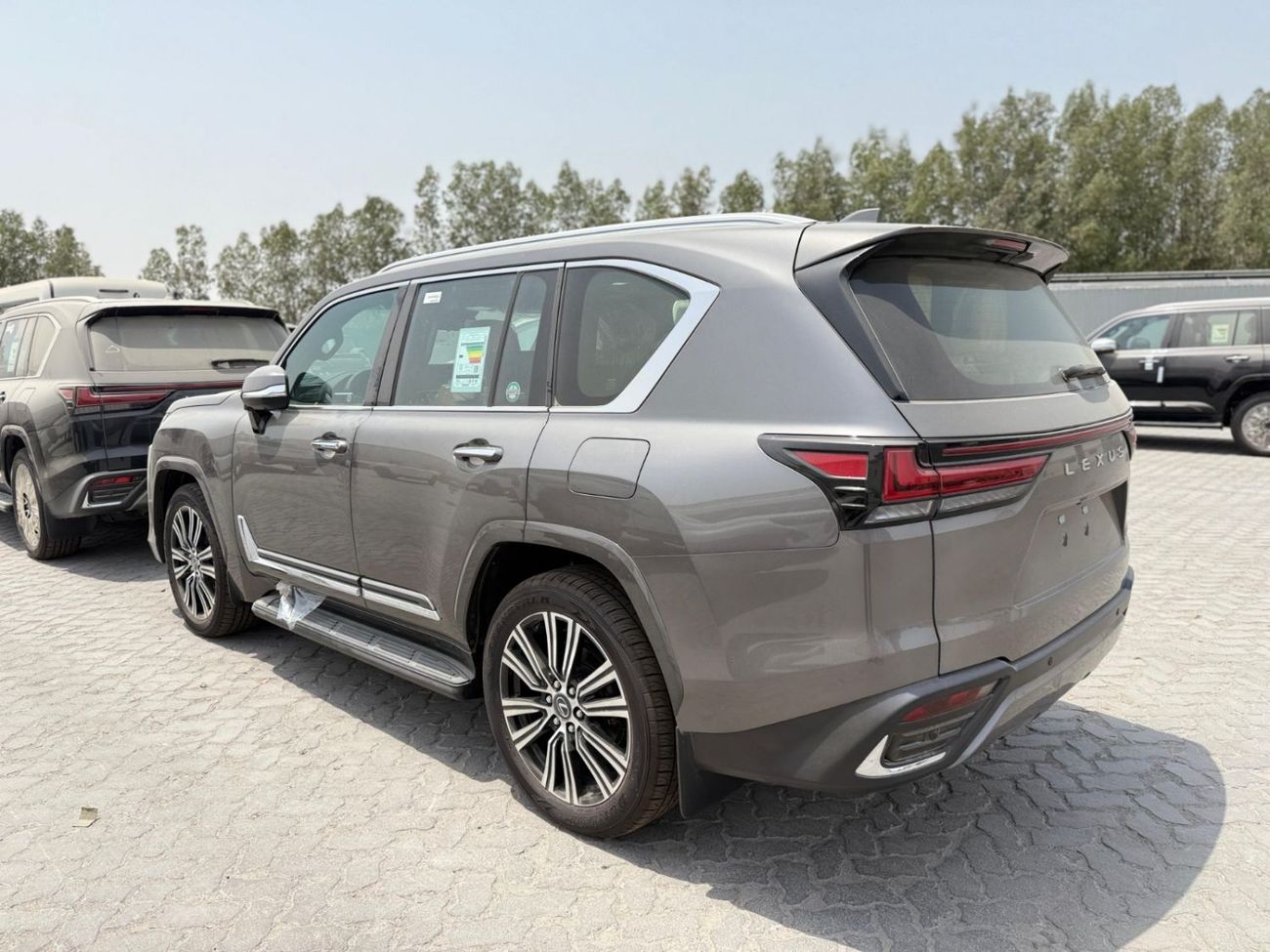 Lexus LX 700h Signature