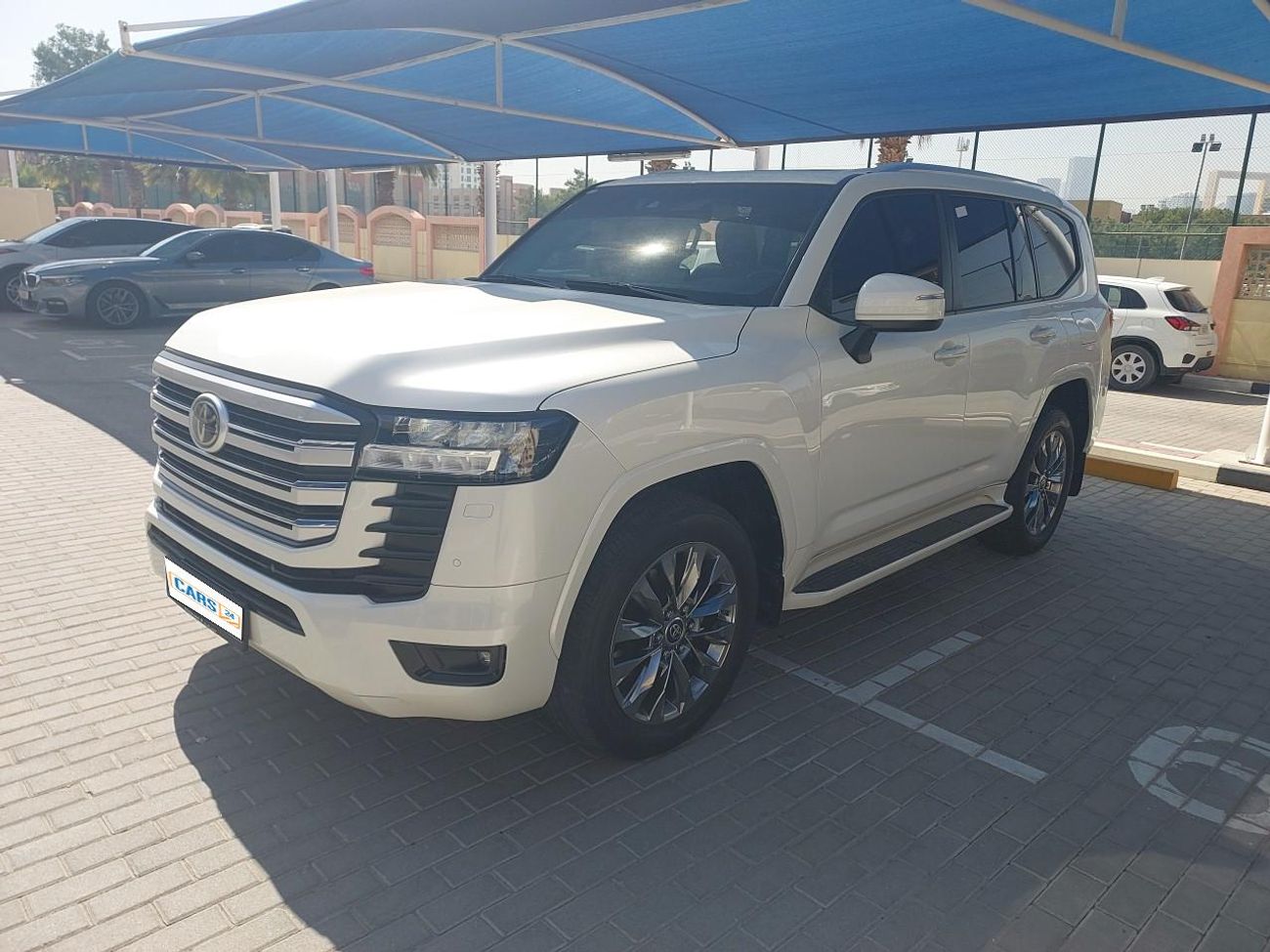 تويوتا لاند كروزر GXR 4 | بدون دفعة مقدمة | اختبار القيادة في المنزل