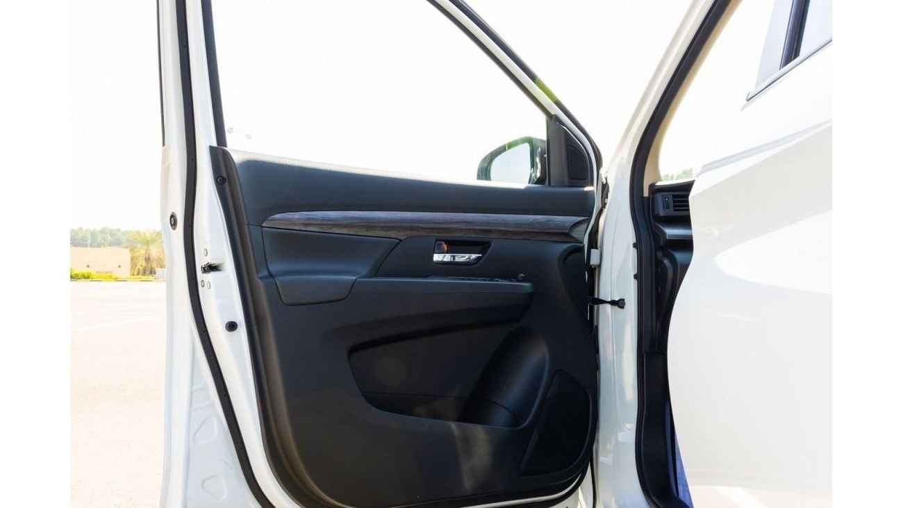 سوزوكي ايرتيغا Latest 2024 Elegant 7 Seater MPV 1.5L Petrol A/T | Top Variant | Book Now with us!