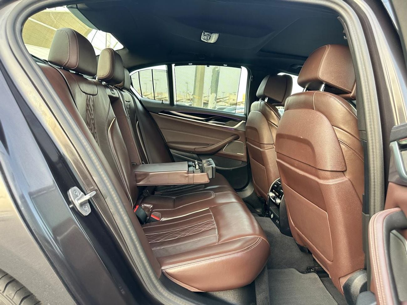 BMW 530i LUXURY LINE EXCLUSIVE