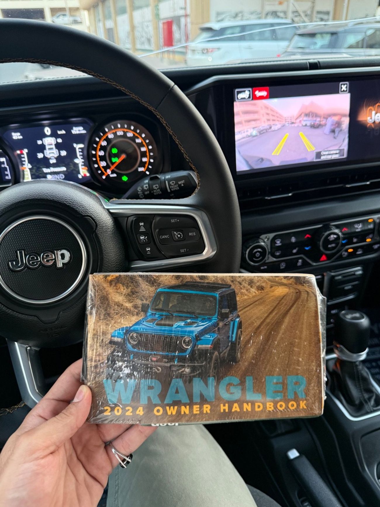 Jeep Wrangler Sahara 3.6L A/T (5 Seater) 2023 Sahara 3.6L EDITION FULL OPTION JUNGLE TRAIL 4x4 3.6L CANADA SPEC