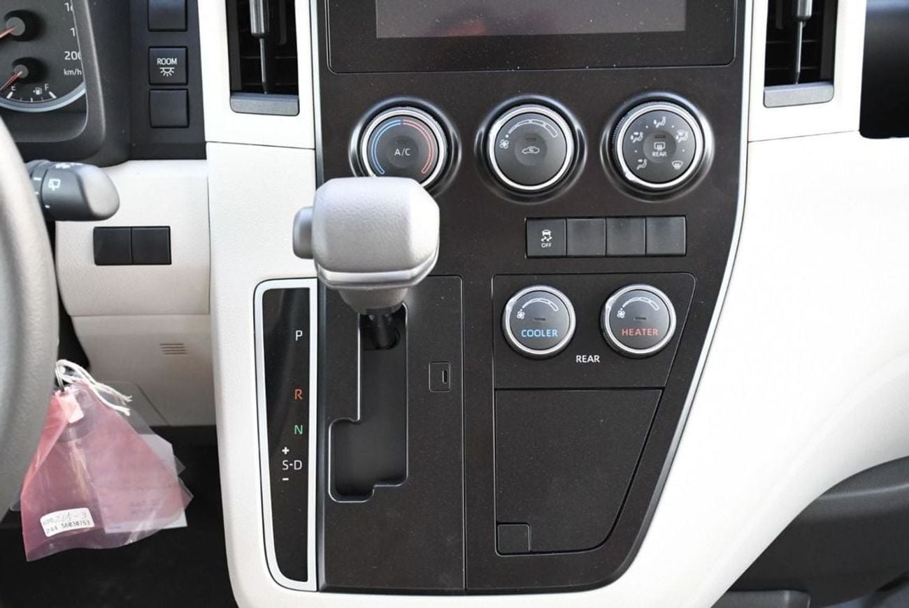 Toyota Hiace GL V6 3.5L Petrol AT 2025YM