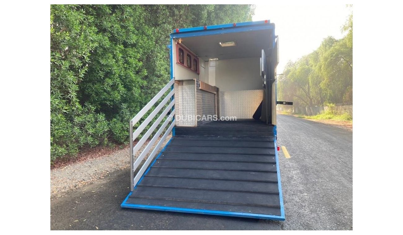 Nissan United Diesel Nissan Eco150 HORSE TRUCK TRANSPORTER
