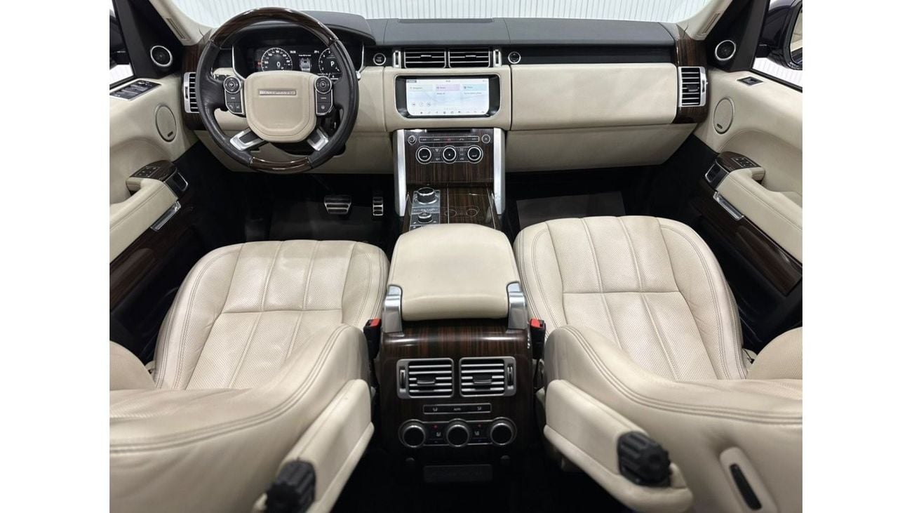 لاند روفر رينج روفر 2017 Range Rover Vogue SE Supercharged, Warranty, Service History, Full Options, Low Kms, GCC