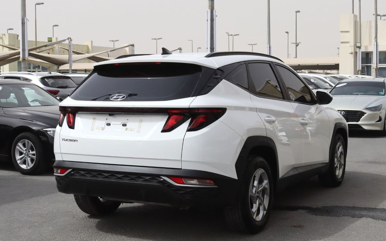 هيونداي توسون هيونداى توسكان 2023 خليجى بدون حوادث محرك 2.0L بسعر 68000بحاله ممتازه