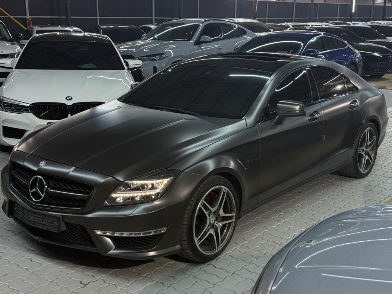 Mercedes Benz CLS63 AMG Std 5.0L