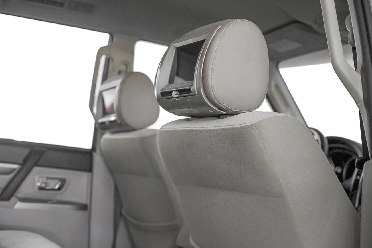Mitsubishi Pajero GLS Base 3.5L (5 Seater)
