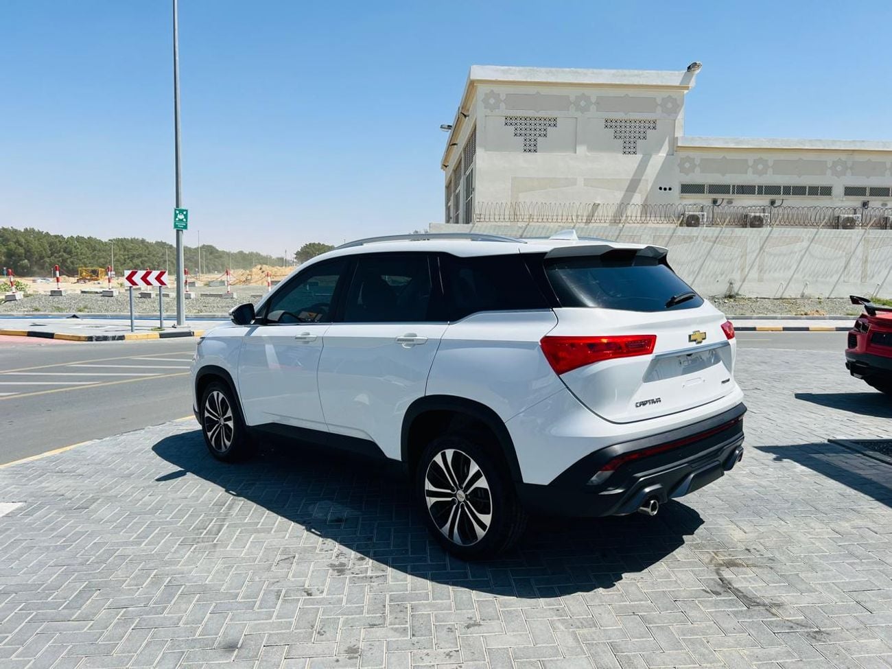 Chevrolet Captiva Premier 1.5L (150 HP) (7 Seater)