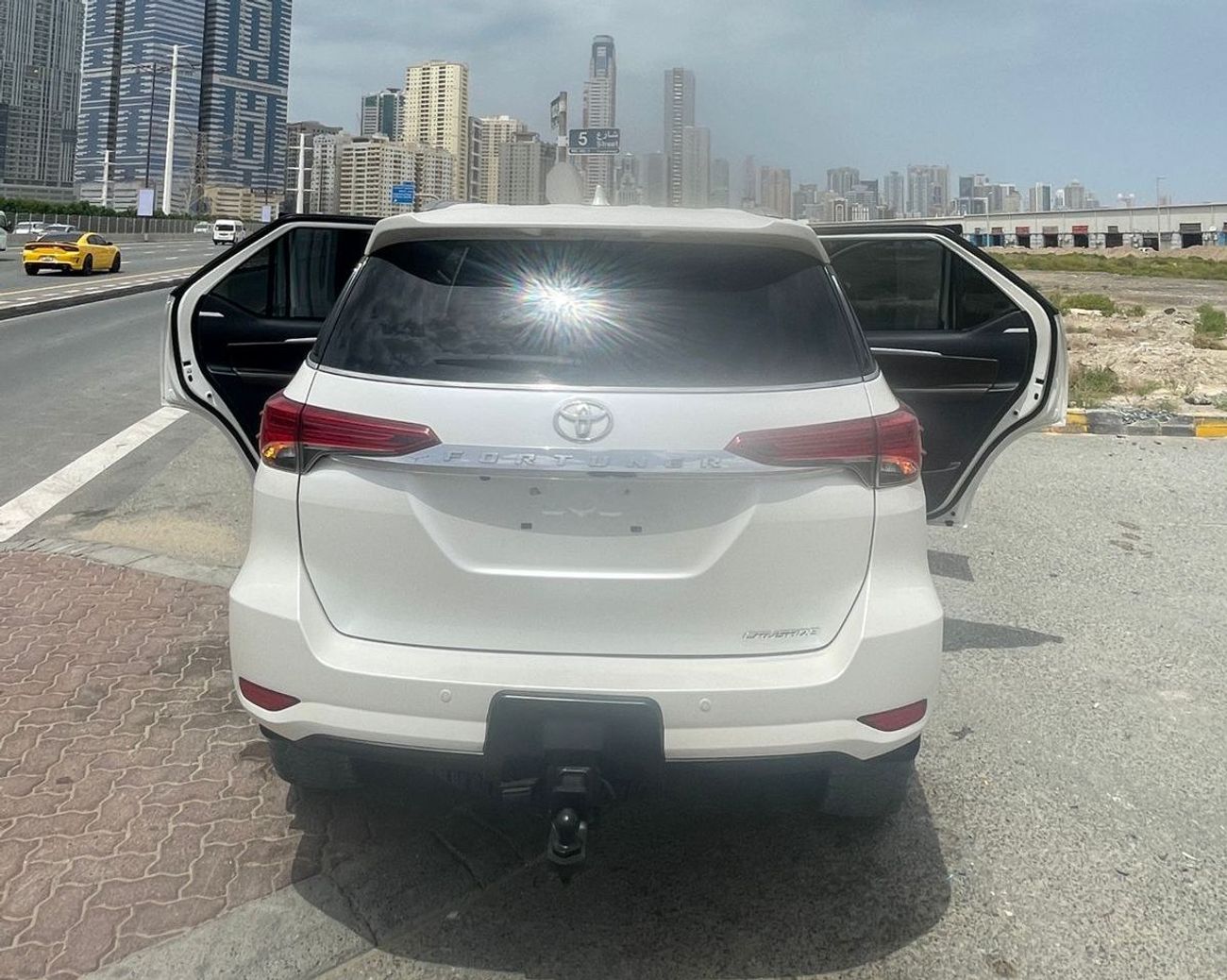 تويوتا فورتونر diesel 2.8 liter ,Right hand drive 2017 Model ,only for export available