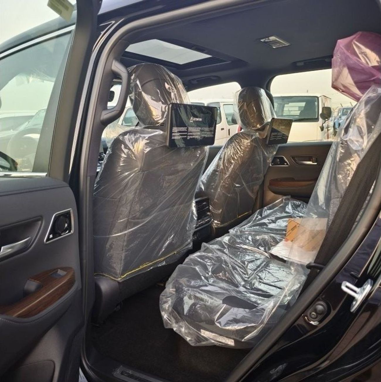 Toyota Land Cruiser 2024 Toyota Land Cruiser LC300 3.5L VX+ European Spec