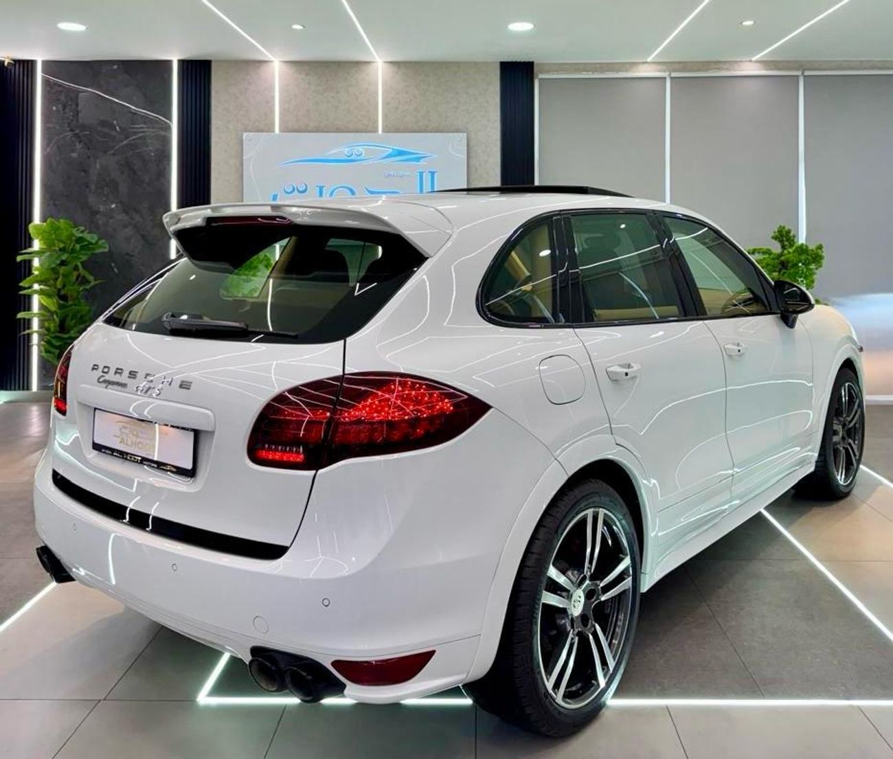 Porsche Cayenne GTS 4.8L AMAZING PORSCHE CAYENNE GTS V8 || GCC || FULLY LOADED || ACCIDENT FREE || PERFECT CONDITION