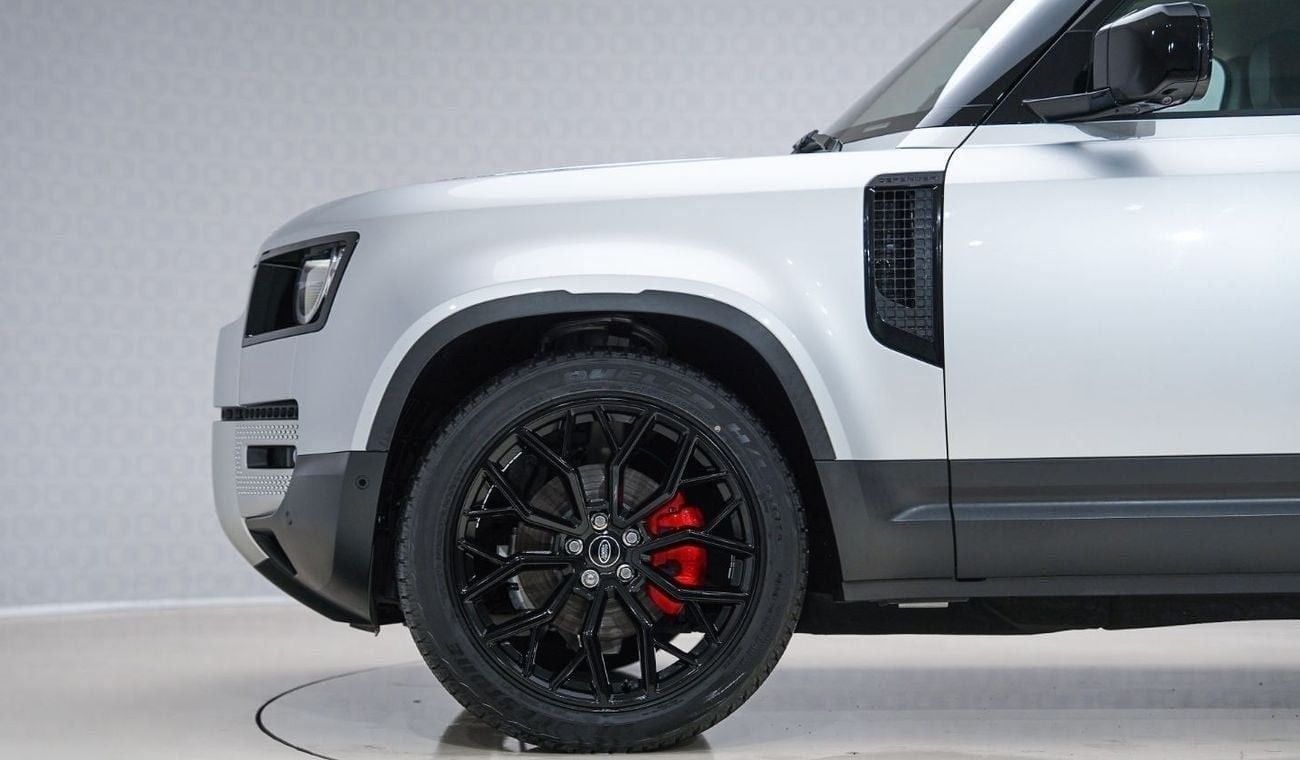 لاند روفر ديفندر | AED 4,021 P/M | Warranty Sept-2026 | GCC