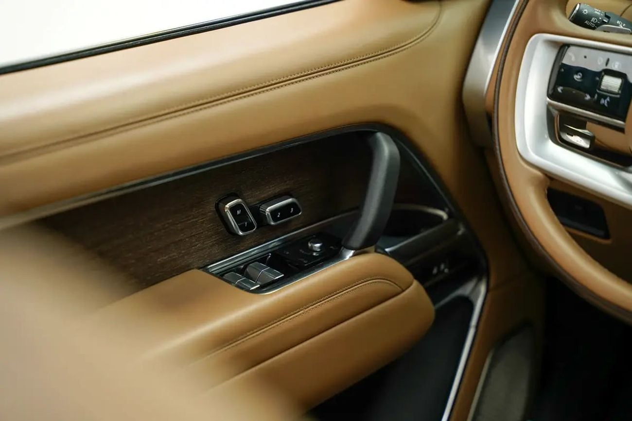 Land Rover Range Rover LWB Autobiography P400 3.0L P530 AUTOBIOGRAPHY WITH WARRANTY AND SERVICE CONTRACT