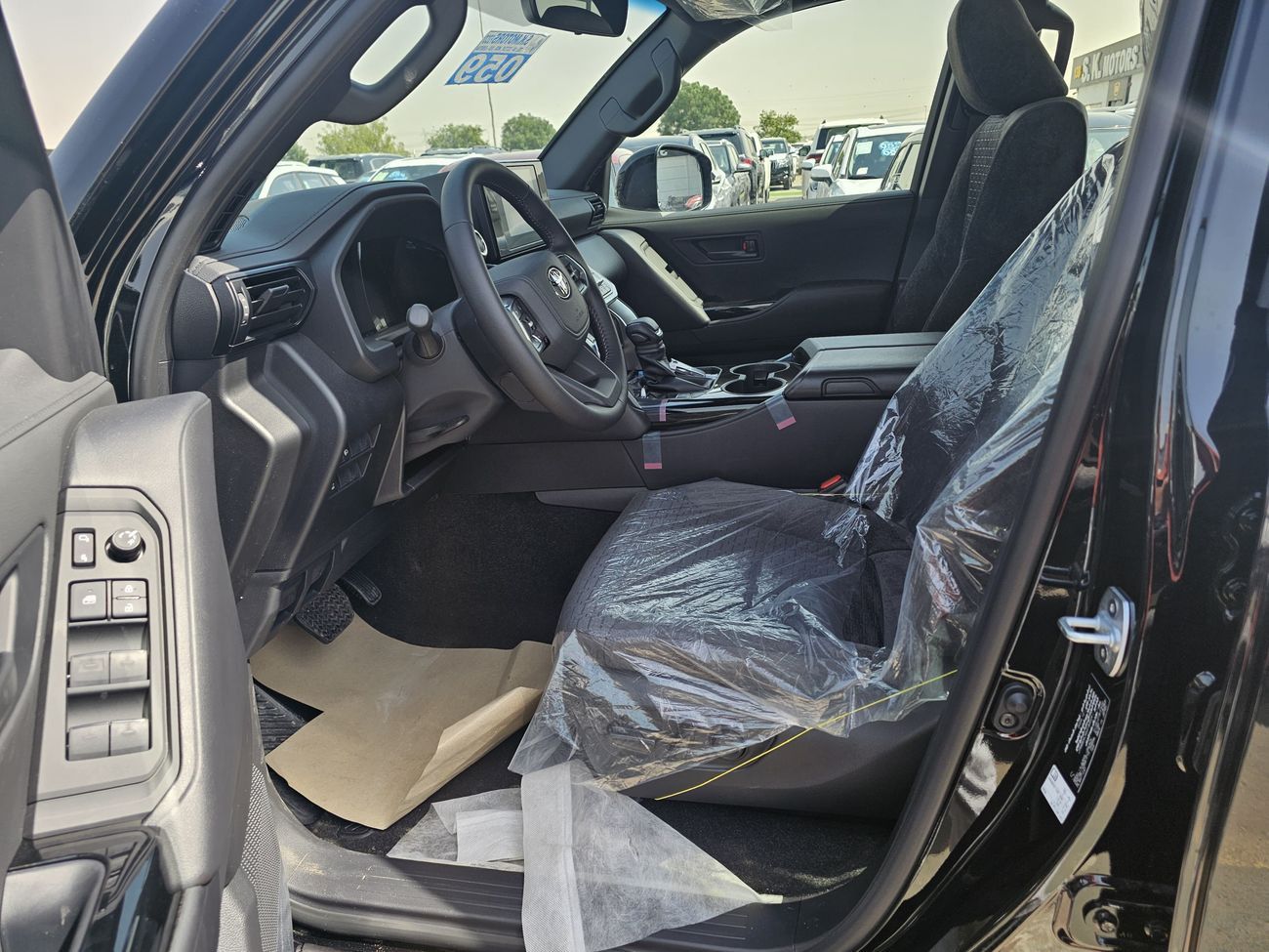 Toyota Land Cruiser LC300 | GXR 3.5L PETROL | TWIN TURBO WITH SUNROOF | 2025MY