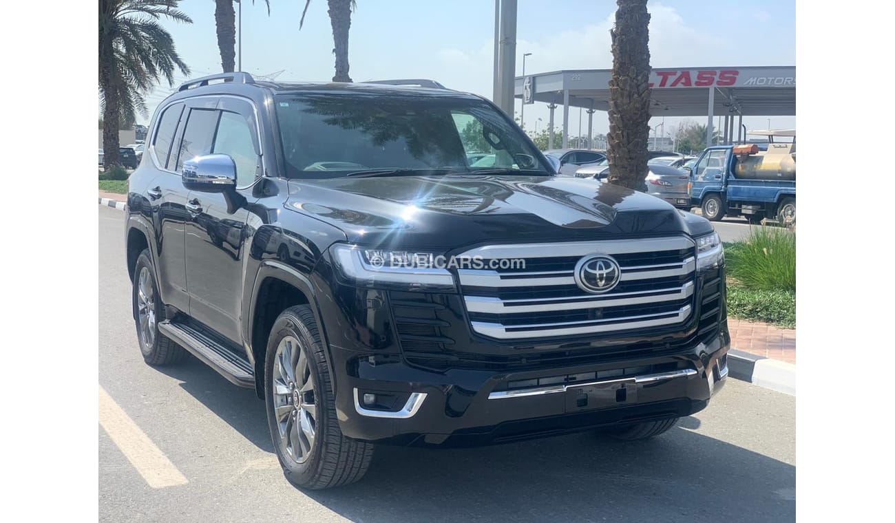 Used Toyota Land Cruiser 2022 for sale in Dubai - 727656