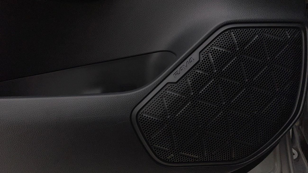 تويوتا راف ٤ VX 2.5 | بدون دفعة مقدمة | اختبار القيادة في المنزل