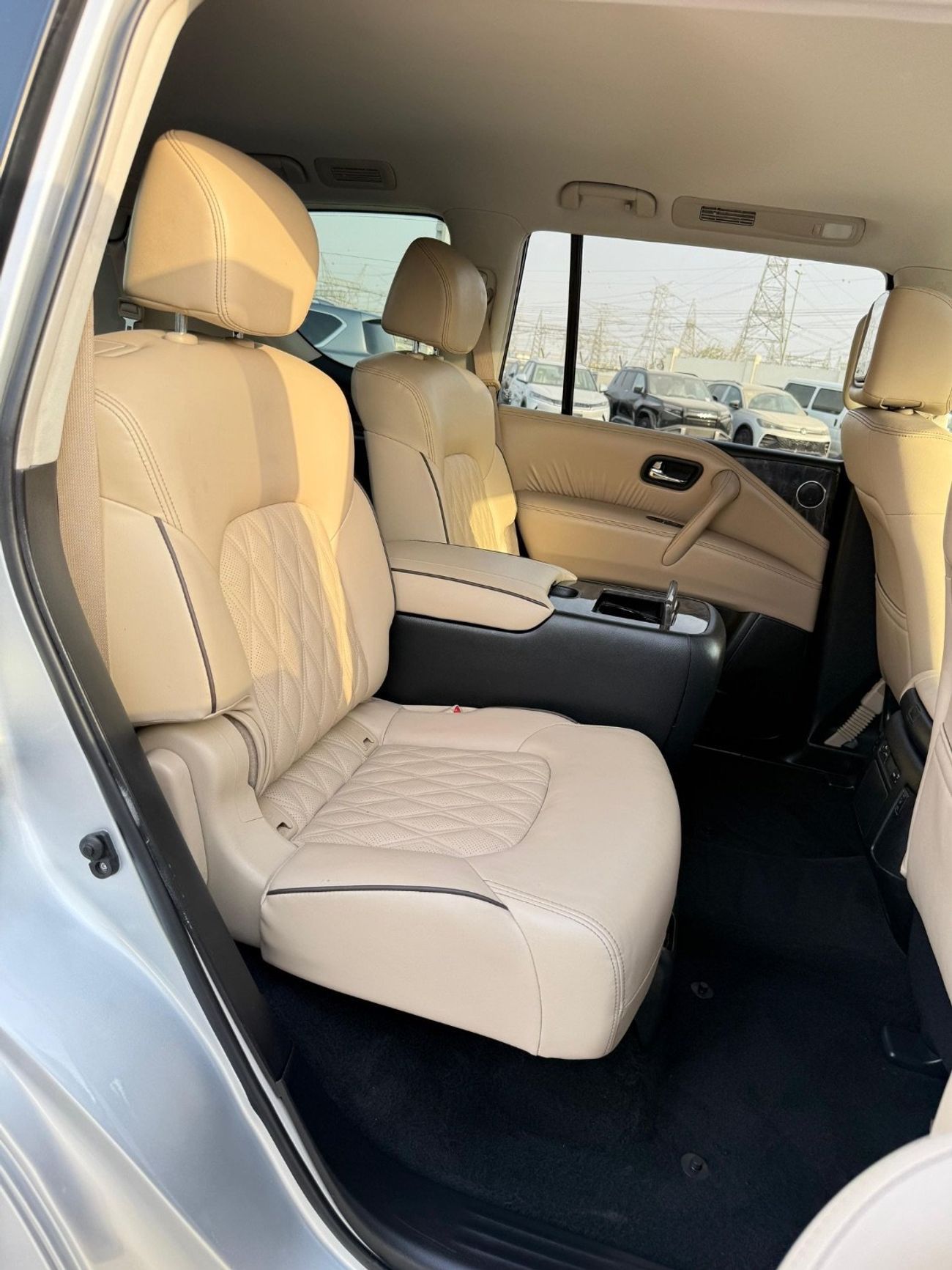 Nissan Armada Platinum Full Option