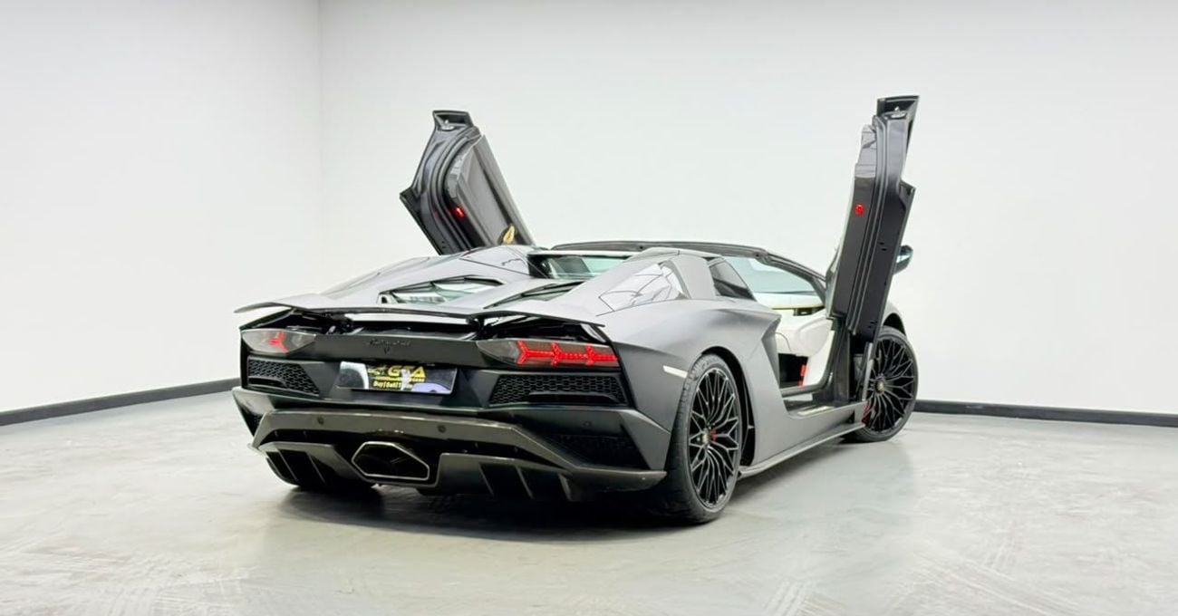 Lamborghini Aventador LP 750 S ROADSTER 2018 Lamborghini Aventador S, Full Service History, Japanese Specs.