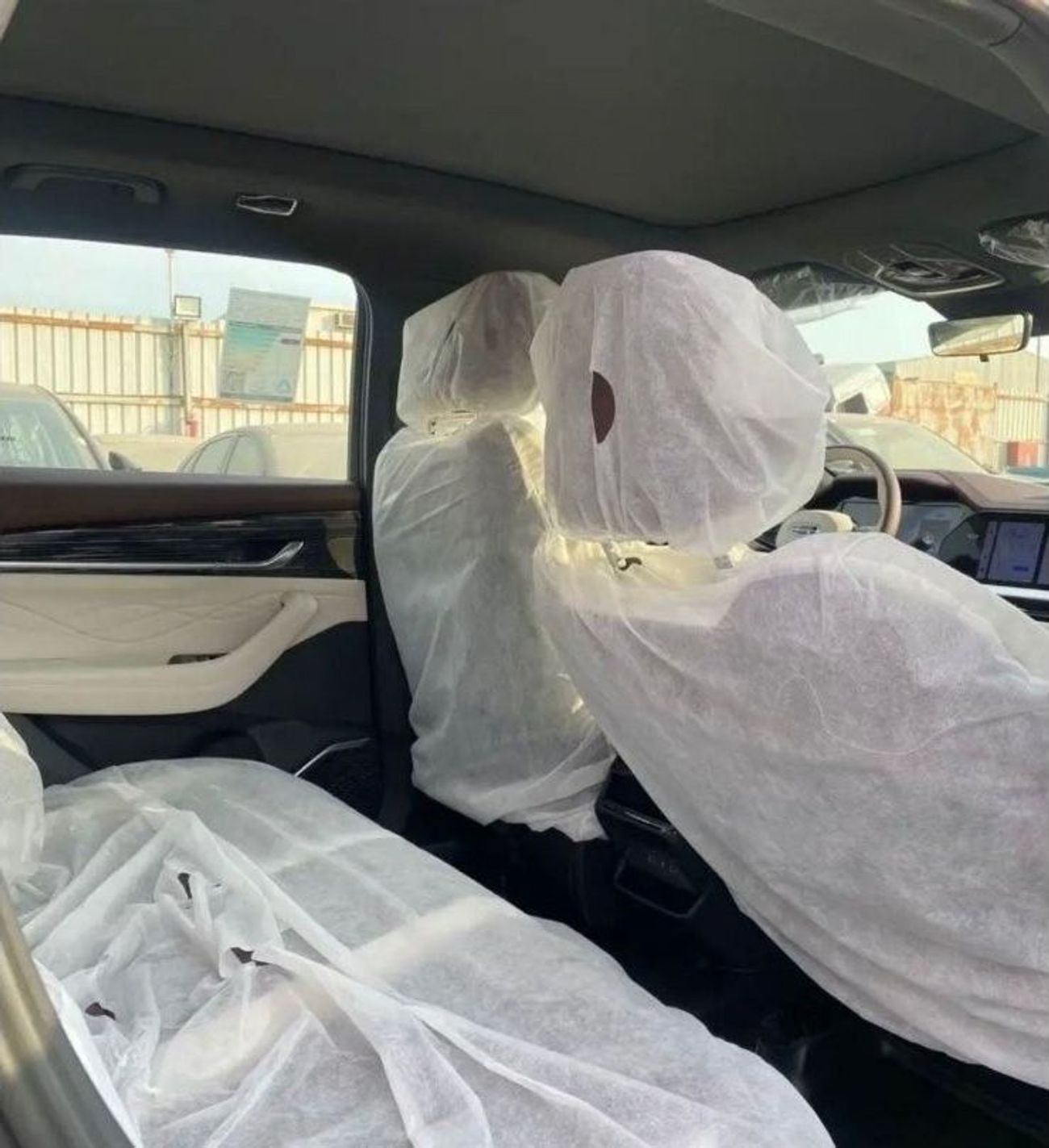 جيلي مونجارو NEW 2024 GEELY MONJARO 2.0L 4X4 AUTOMATIC PETROL FULL OPTION "RADAR - SENSORS - ABS - 4 CAMERA - CRU