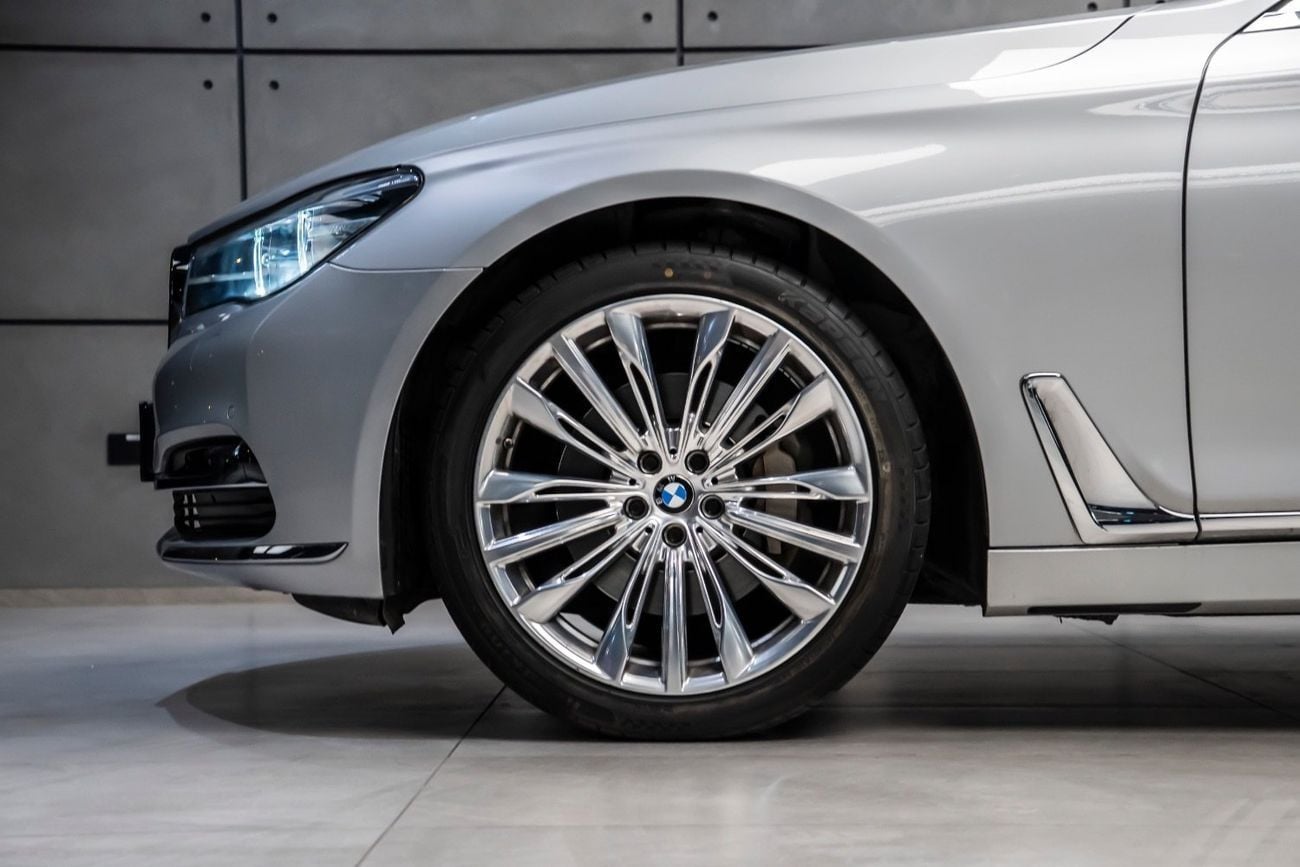BMW 730i
