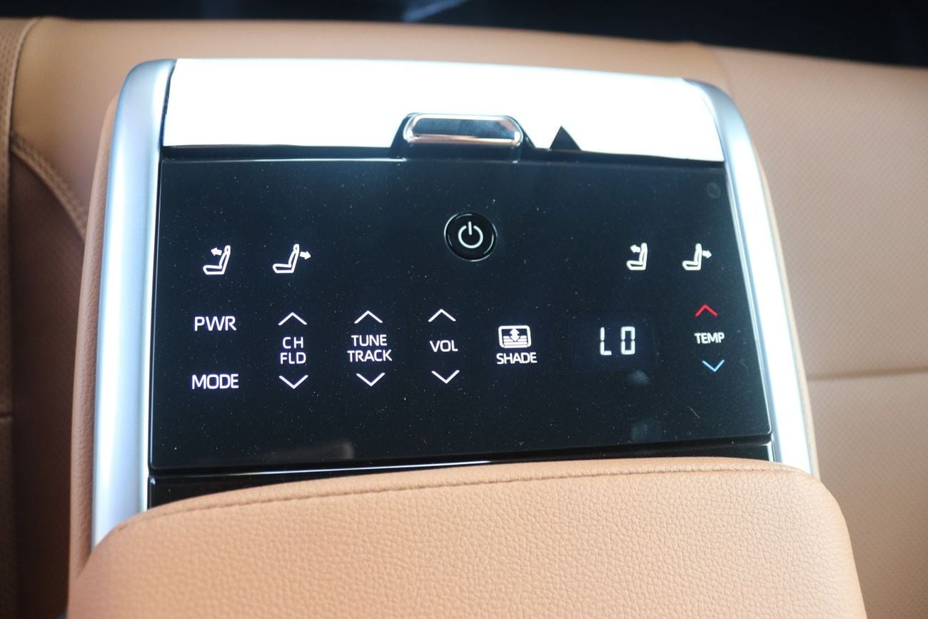 تويوتا كامري 2.5 HYBRID LUMIERE , LEATHER SEAT, PANORAMIC ROOF, JBL, MODEL 2026