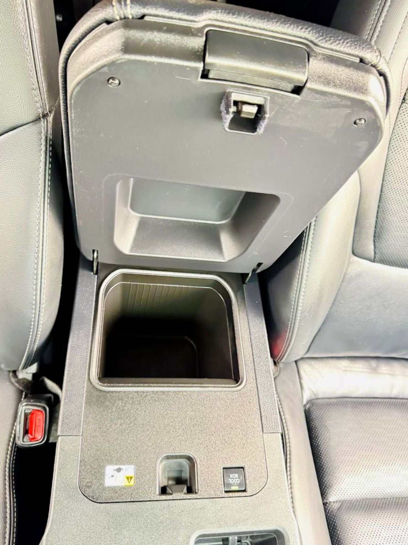 Toyota Prado 2025| 2.8L DIESEL ENGINE | AT | RHD | JBL SOUND SYSTEM | COOL BOX | DIGITAL INSTRUMENT CLUSTER | 360