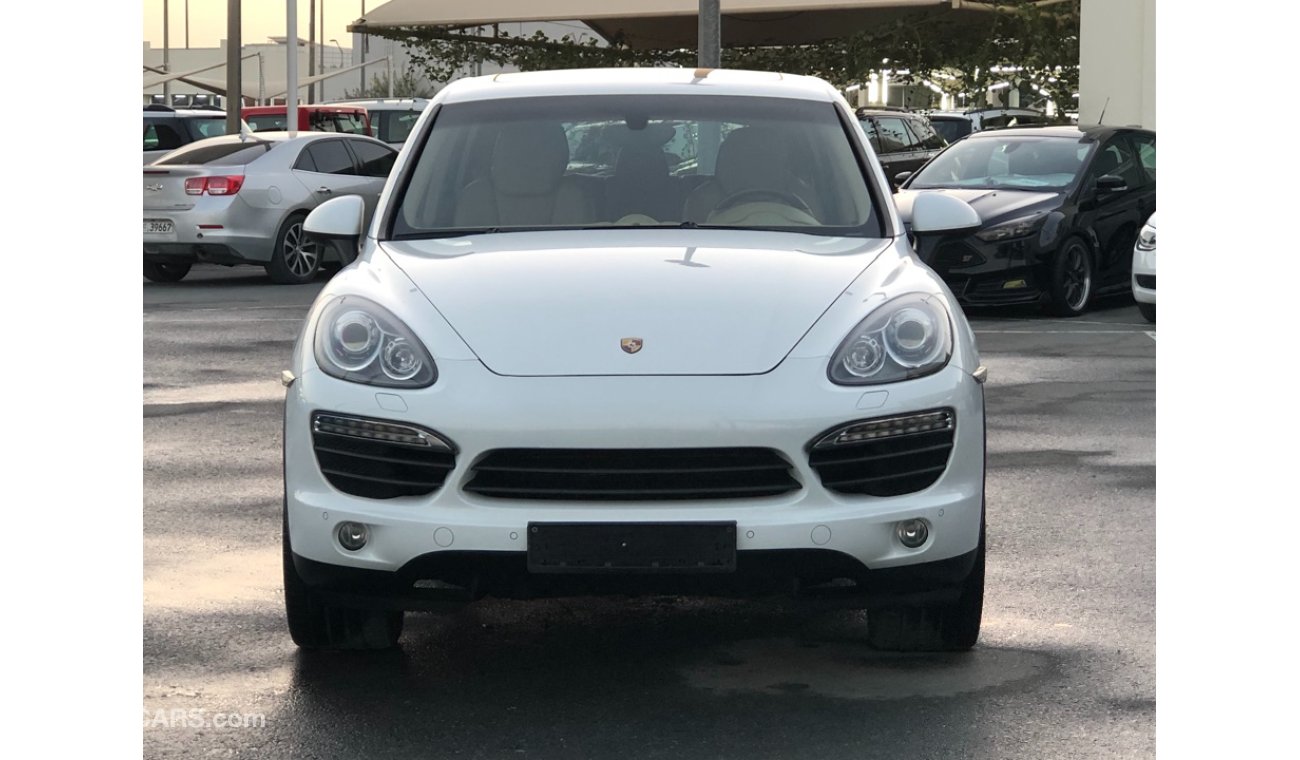 Porsche Cayenne PORSCHE CAYENNE S MODEL 2013 GCC CAR PERFECT CONDITION FULL OPTION PANORAMIC ROOF LEATHER SEATS BACK